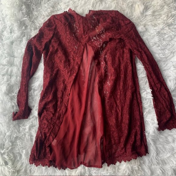 Pinkblush Burgundy Lace Kimono Cargidan NWT - Picture 3 of 4
